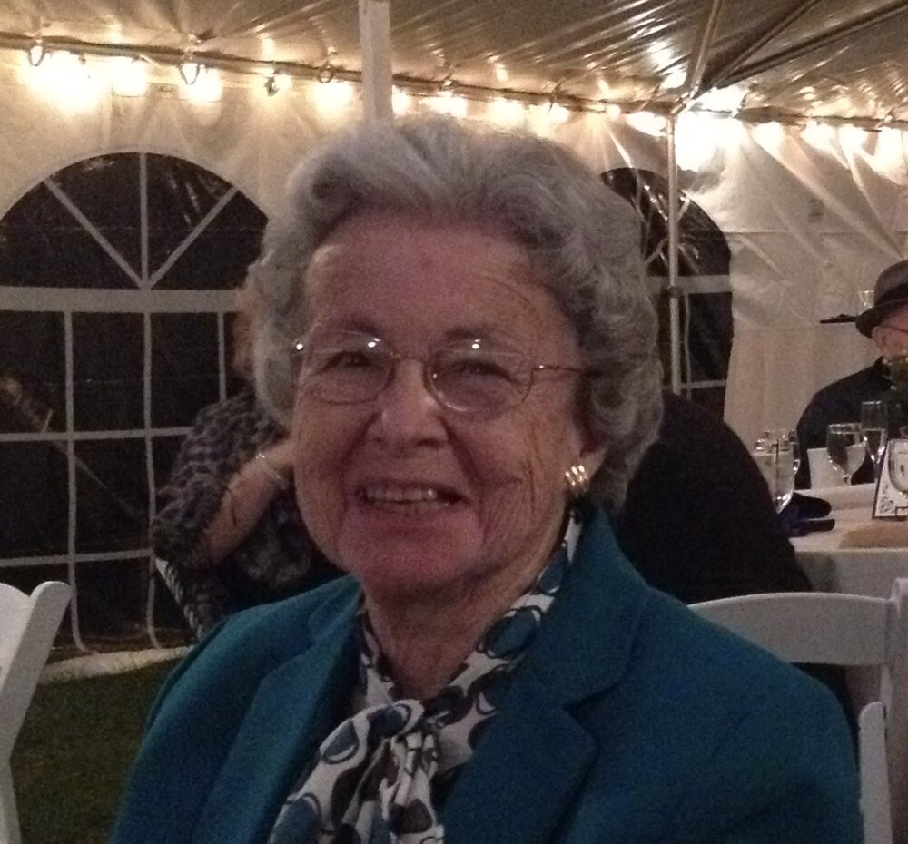 Obituary of Margaret M Neill | Bailey Funeral Homes located in Mend...